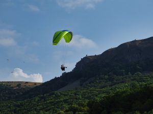 un parapente à Brezons stage initiation parapente dans le Cantal en Auvergne